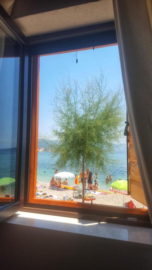 Beachfront House Sea La Vie Kaštela Esterno foto